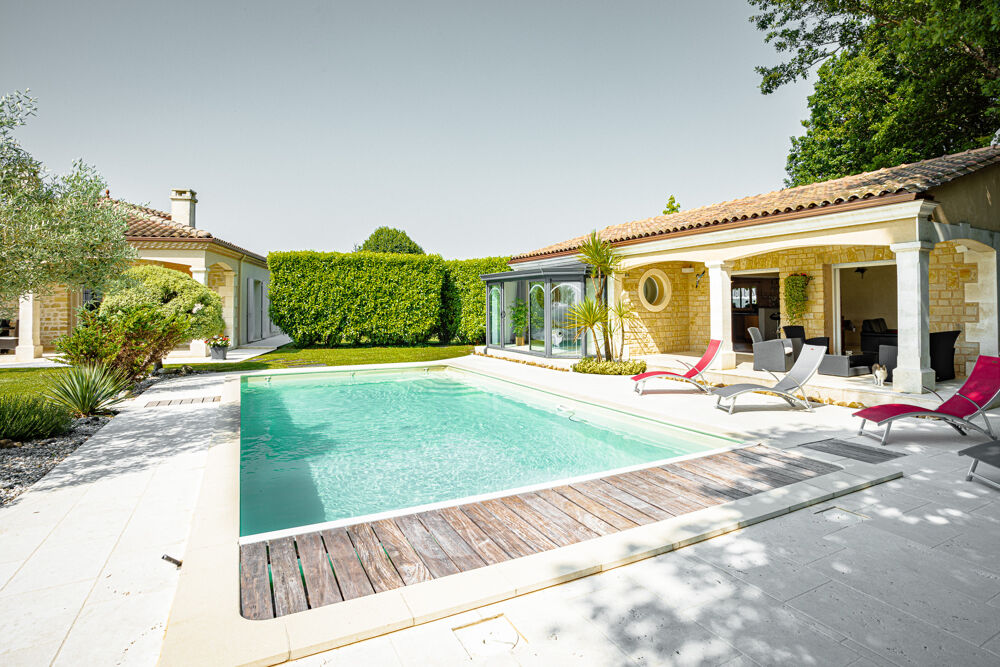 CONTEMPORAINE AVEC GITE ET SUPERBE VUE