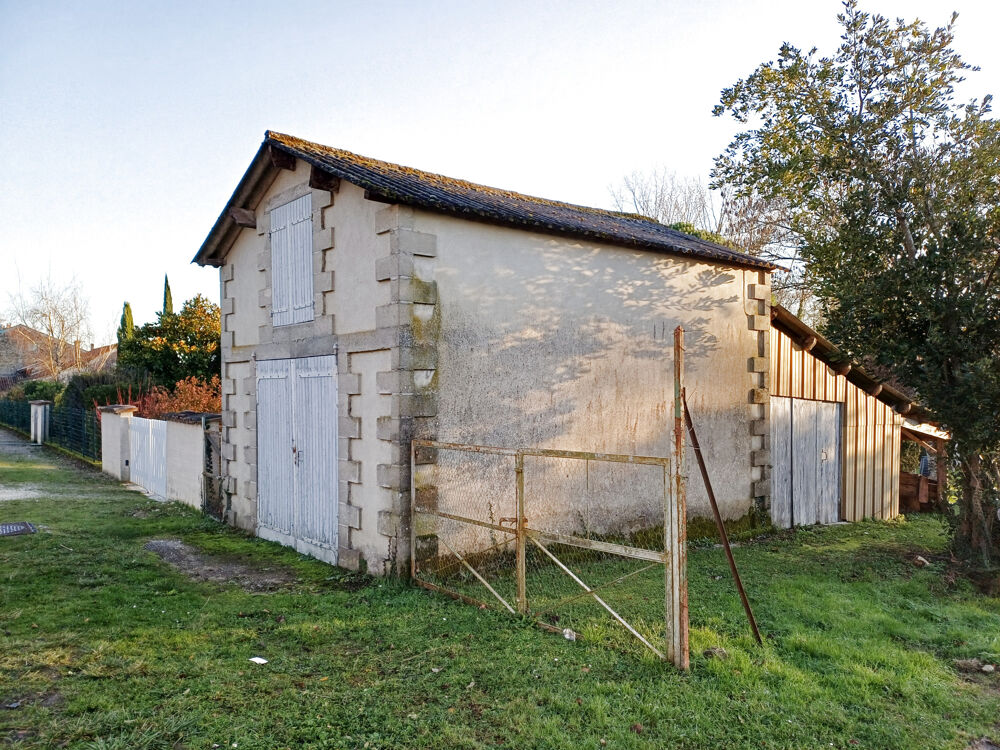 MAISON DE VILLE A RENOVER AVEC GARAGE ET TERRAIN NON ATTENANT CONSTRUCTIBLE