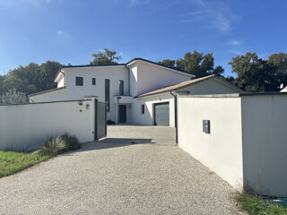  Maison  vendre 7 pices 206 m