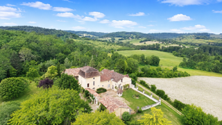  Propriété/château à vendre 14 pièces 674 m²