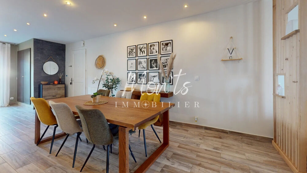 Vente Appartement CHEVRIER   SPACIEUX T3 DUPLEX DE 105 M2   TERRASSE, PISCINE & GARAGE Chevrier