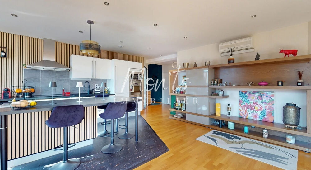 Saint-Julien-en-Genevois Superbe loft T5 de 118 m2 au dernier étage avec vue Salève
