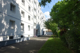  Appartement à louer 4 pièces 66 m²