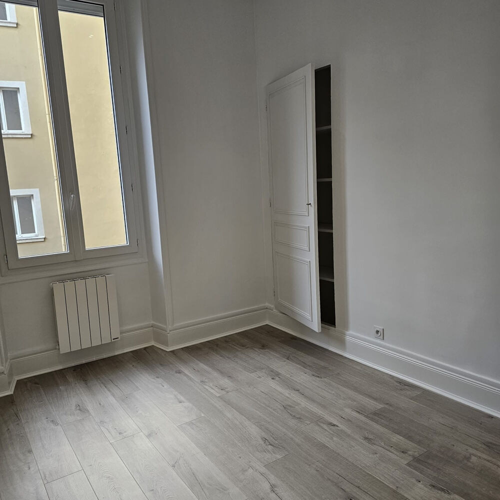 Vente Appartement Centre - Berriat - Dans bel immeuble T2 de 47 m2 Grenoble