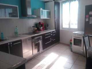 Location Appartement MAIRIE - AMBIANCE MAISON POUR CE GRAND T3 DE 71 M2 Fontaine