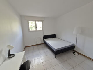  Appartement à louer 4 pièces 113 m²