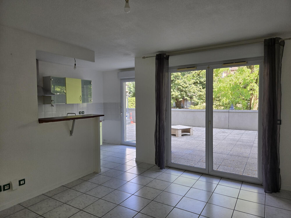 Location Appartement T2 de 45 m2 avec terrasse de 50 m2 Le pont de claix