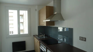  Appartement à louer 3 pièces 51 m²