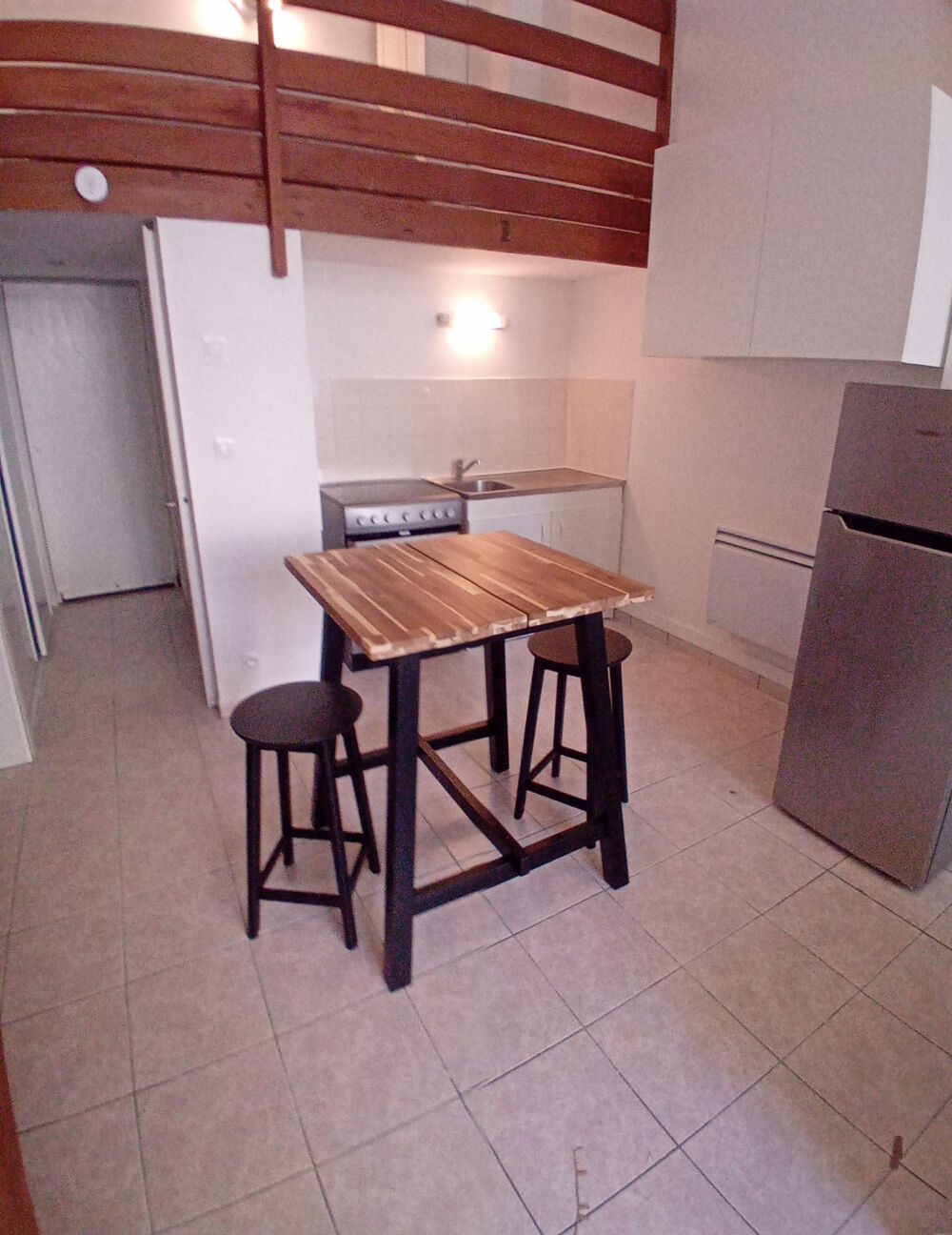 Location Appartement BERRIAT / AMPERE T1 BIS MEUBLE EN DUPLEX DE TYPE LOFT Grenoble