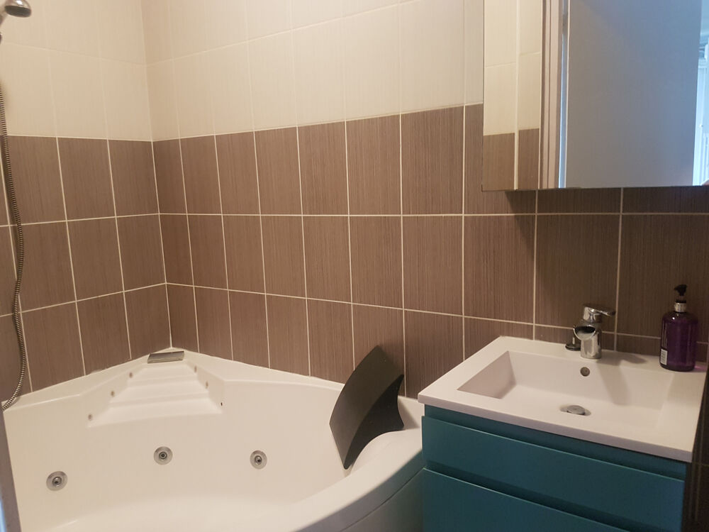 CENTRE / BERRIAT - T2 de 42 m2 - Idéal investisseur ou premier achat