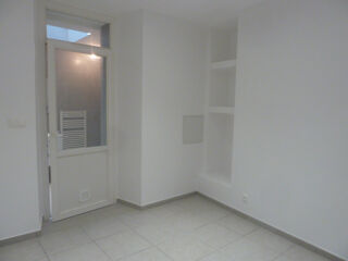  Appartement à louer 1 pièce 27 m²