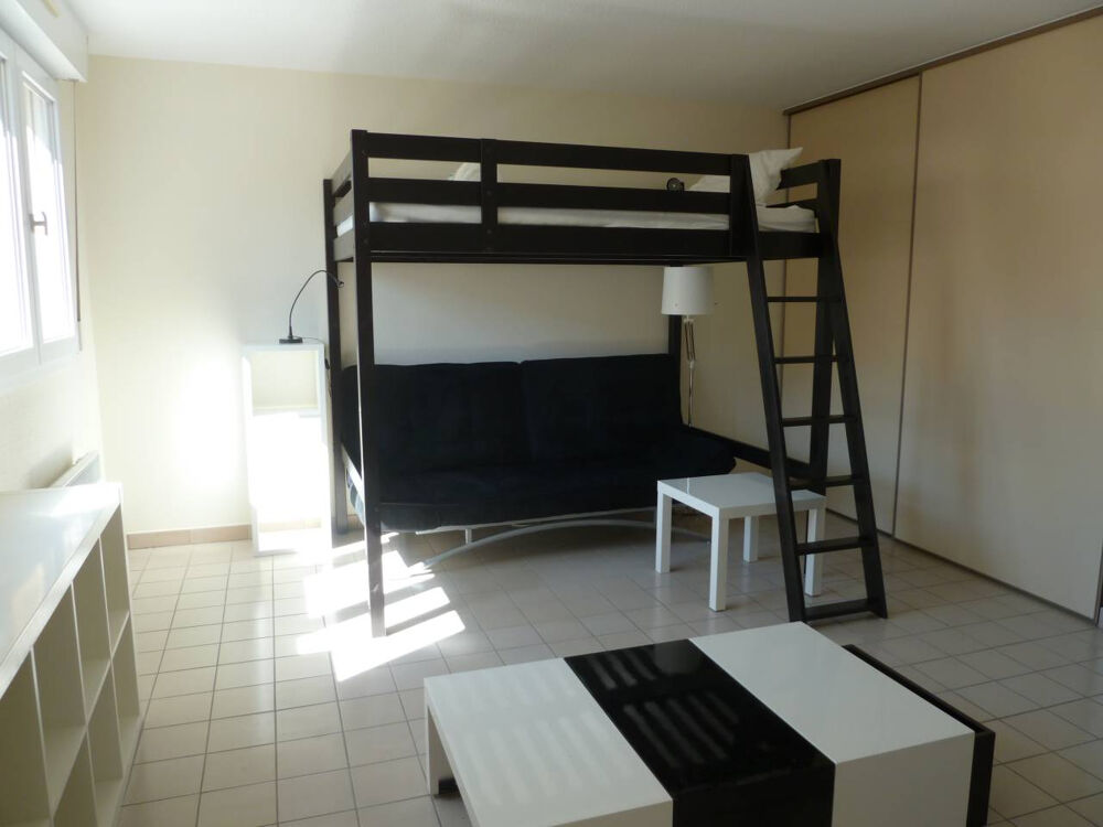 Location Appartement EUROPOLE STUDIO MEUBLE DE 33 M2 AVEC TERRASSE DE 13 M2 ET PARKING PRIVE Grenoble