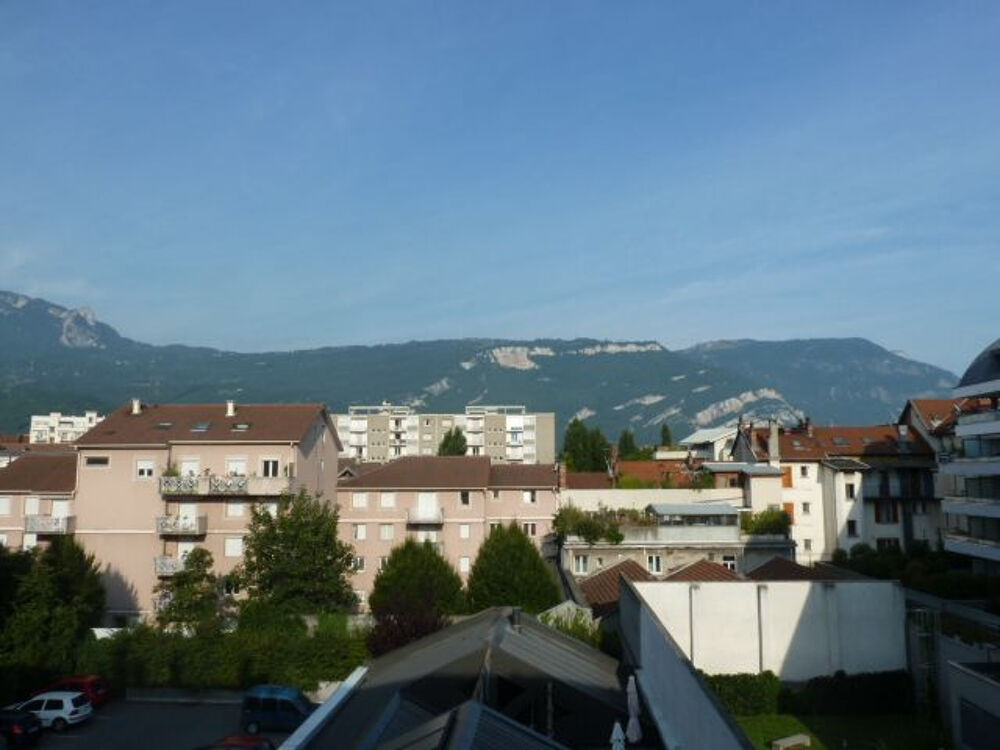 Location Appartement EUROPOLE - Grand STUDIO avec terrasse et garage Grenoble