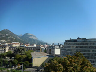  Appartement � louer 4 pi�ces 89 m�