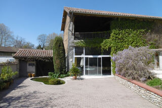  Maison  vendre 7 pices 245 m