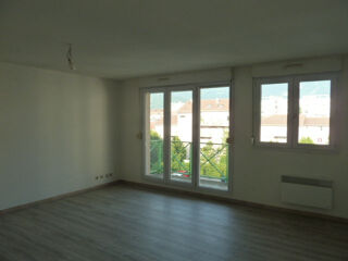  Appartement à louer 1 pièce 40 m²