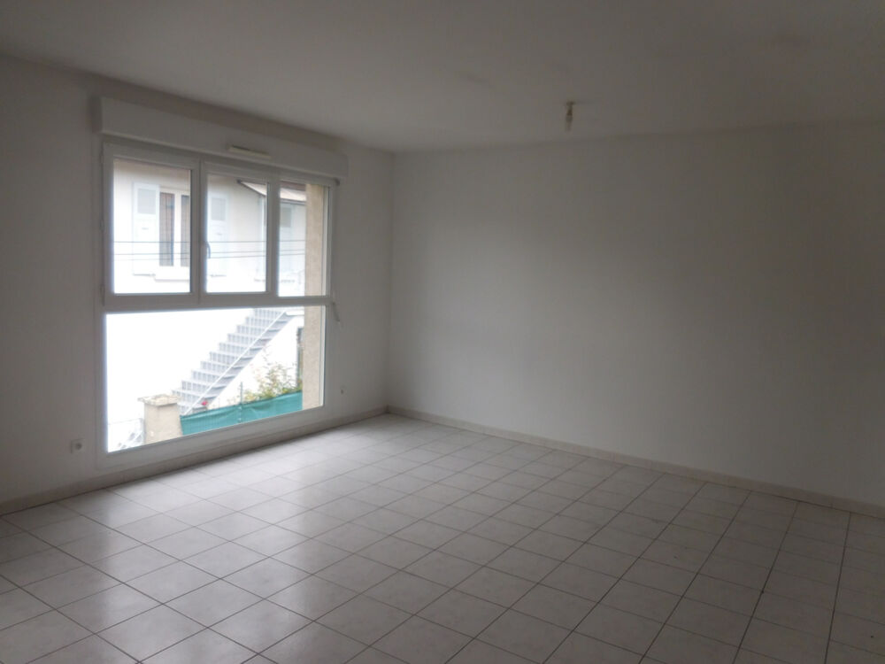 Location Appartement PROXIMITE CAMPUS - au calme T2 de 40 m2 St martin d heres