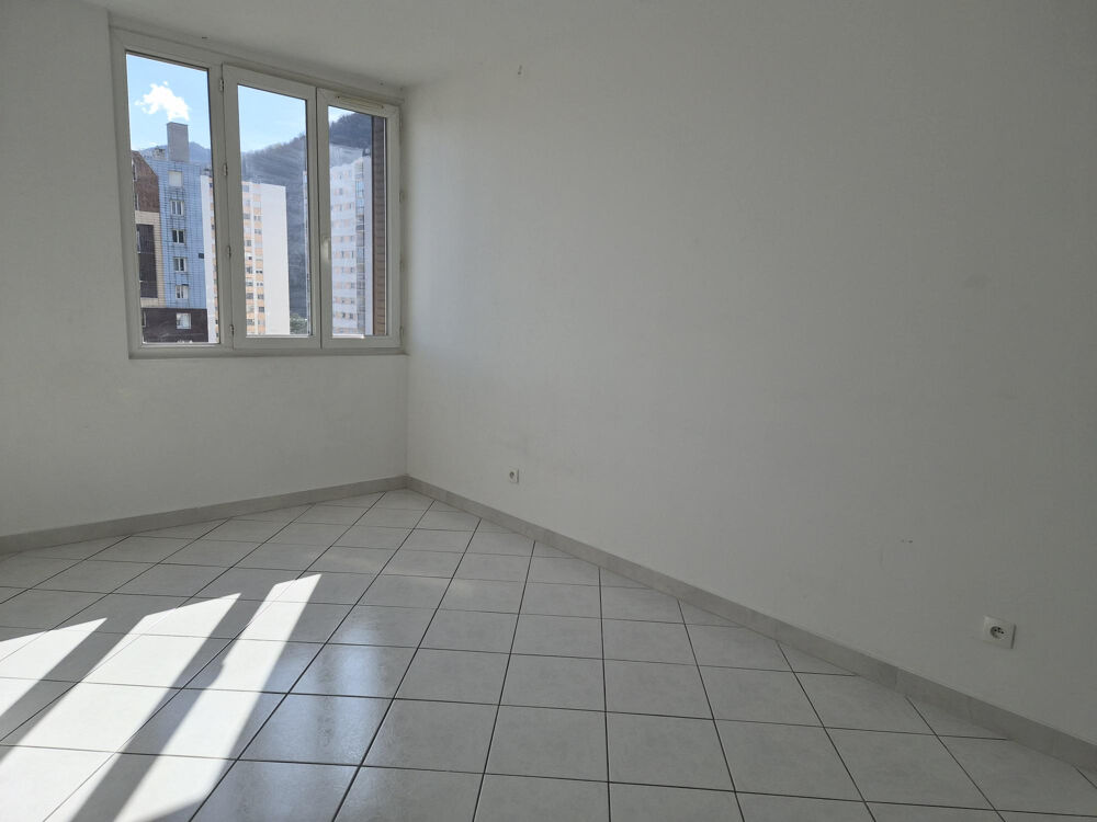 Vente Appartement Au dernier étage avec ascenseur T2 de 40 m2 avec balcon Sassenage