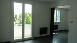  Appartement à louer 3 pièces 51 m²