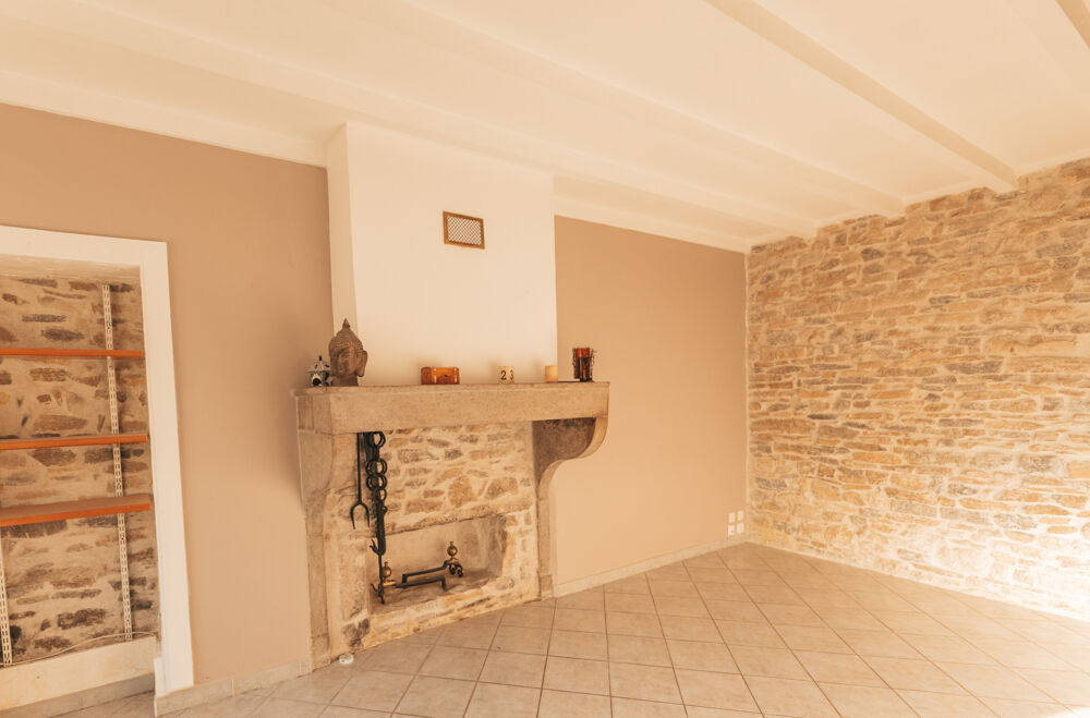JOLIE MAISON DE VILLAGE