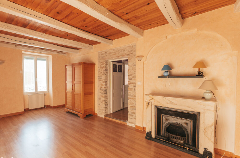 JOLIE MAISON DE VILLAGE