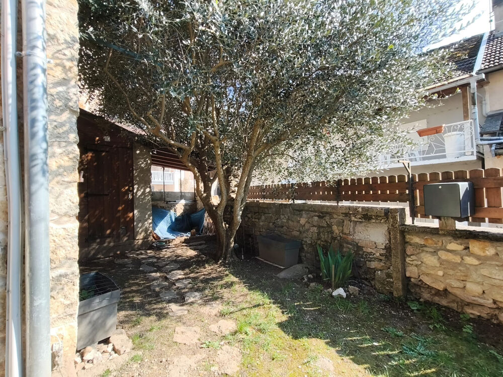 Maison en pierre de caractère avec grange indépendante Un bien aux multiples possibilités