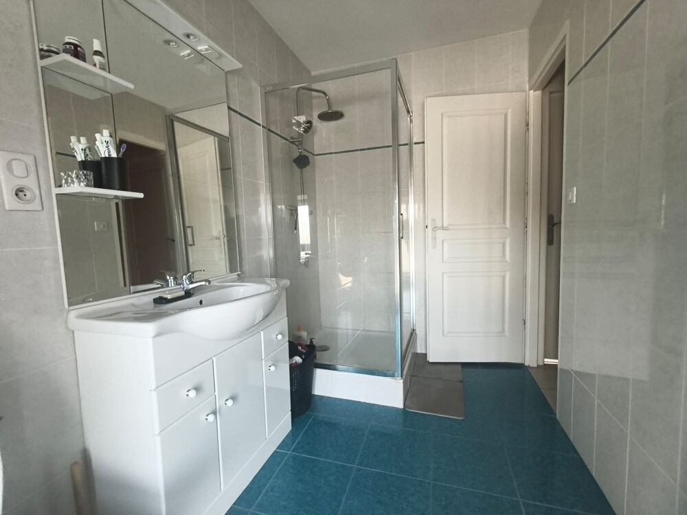 Location Maison MAISON MITOYENNE A LOUER   LOYER 545 € CC Montalieu vercieu