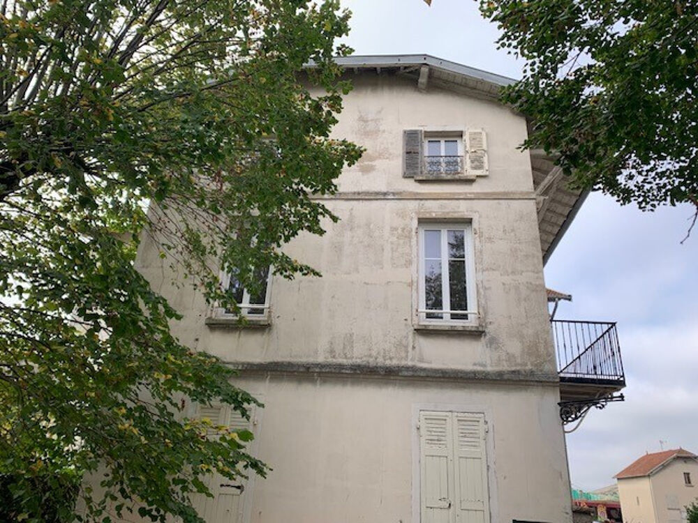Appartement 3 pièces 91 m² · à Amberieu en Bugey · 91 m² · 135 000 €