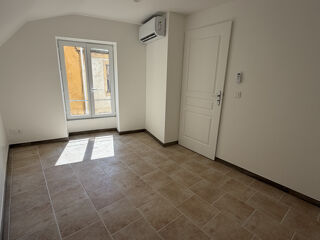  Appartement à louer 3 pièces 50 m²