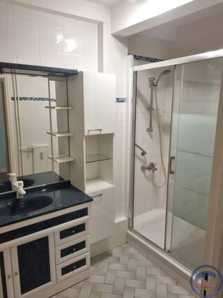  Appartement  vendre 4 pices 66 m