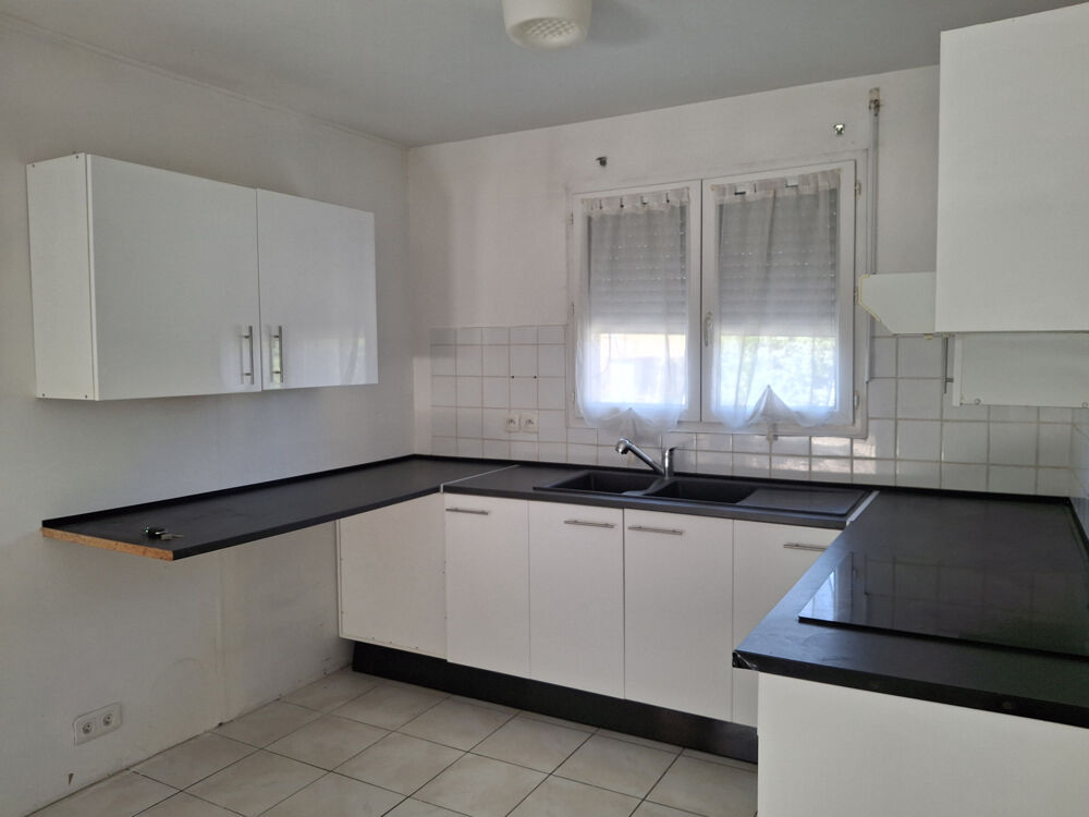 Vente Maison Maison mitoyenne T4 de 94m2 avec jardin La salvetat st gilles