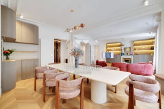  Appartement à vendre 6 pièces 180 m²