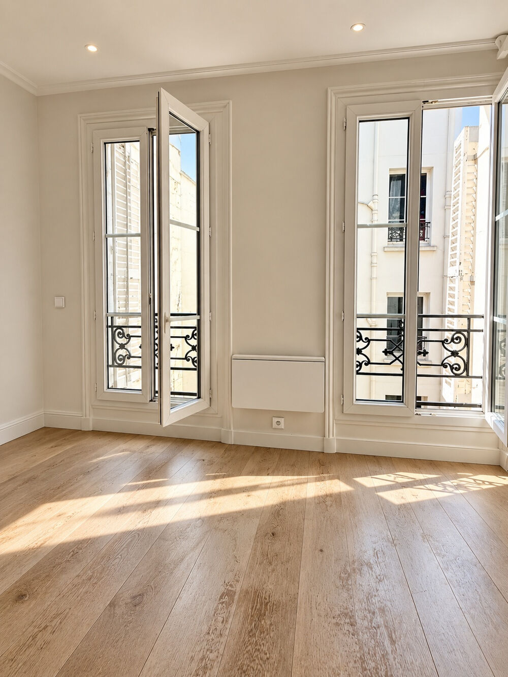 Vente Appartement PARIS 9E -  34 RUE  CLAUDE RODIER - 2 PIECES -  LUMINEUX AU 5E ÉTAGE Paris 9