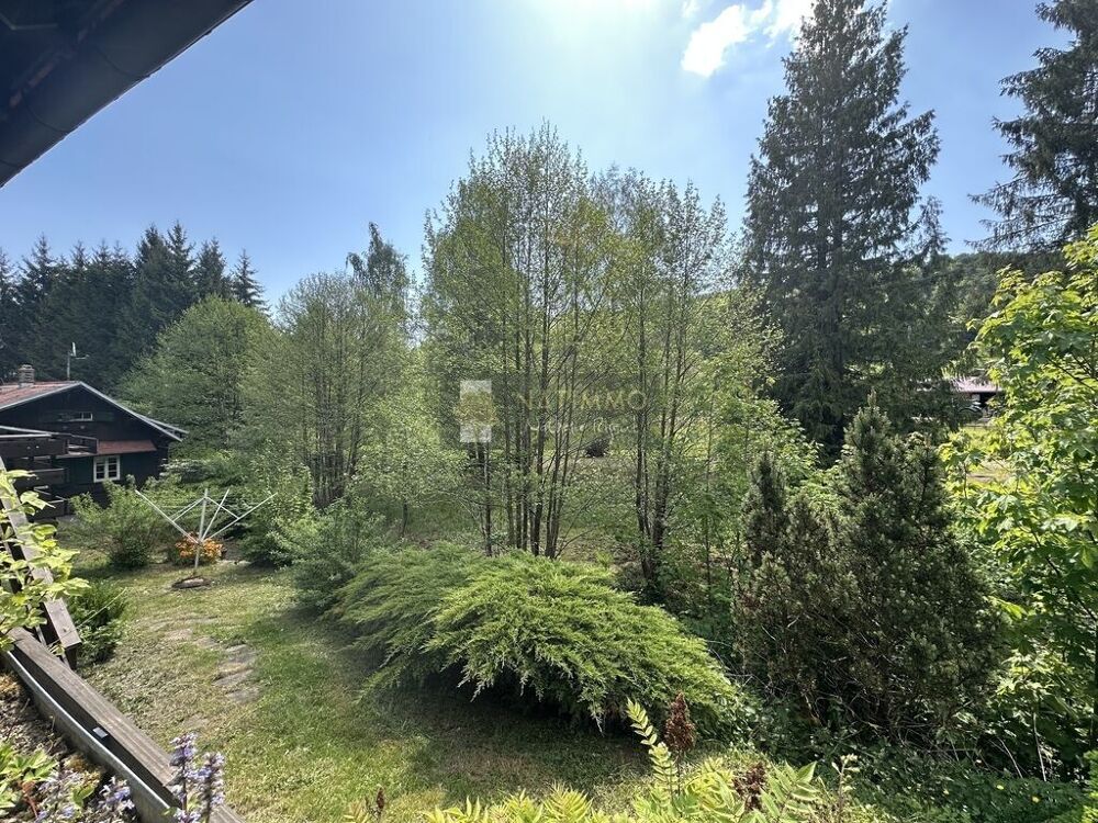 Belle maison au bord de la rivière