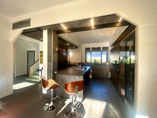  Maison � vendre 6 pi�ces 240 m�