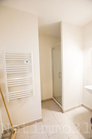  Appartement à louer 3 pièces 61 m²