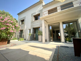  Maison  vendre 6 pices 240 m