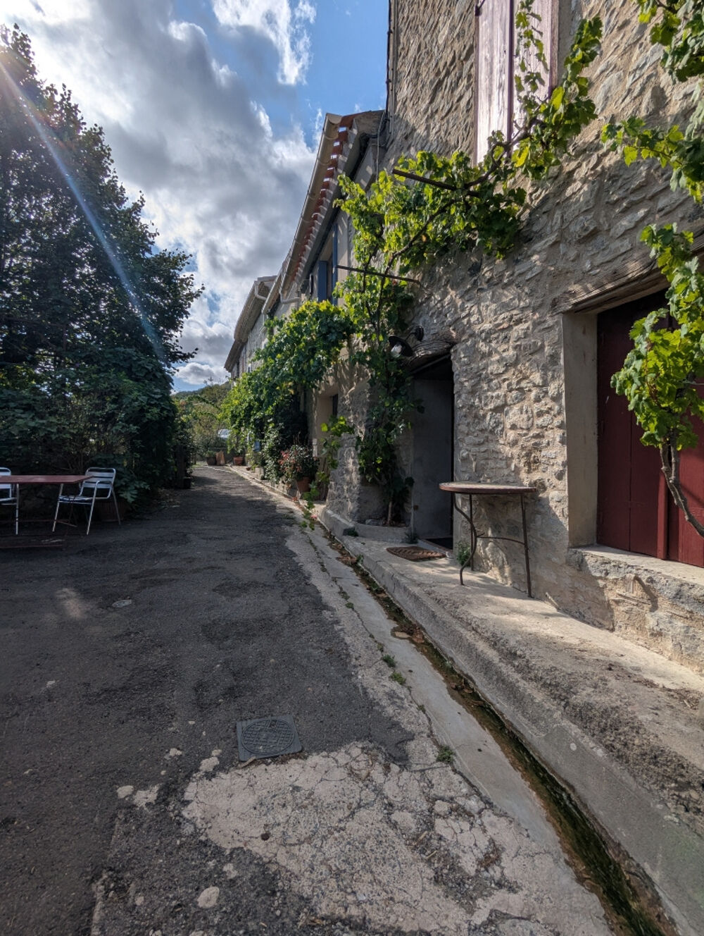 Maisons de charme en pierre de pays 6 chambres , gite de rapport indépendant et jardin