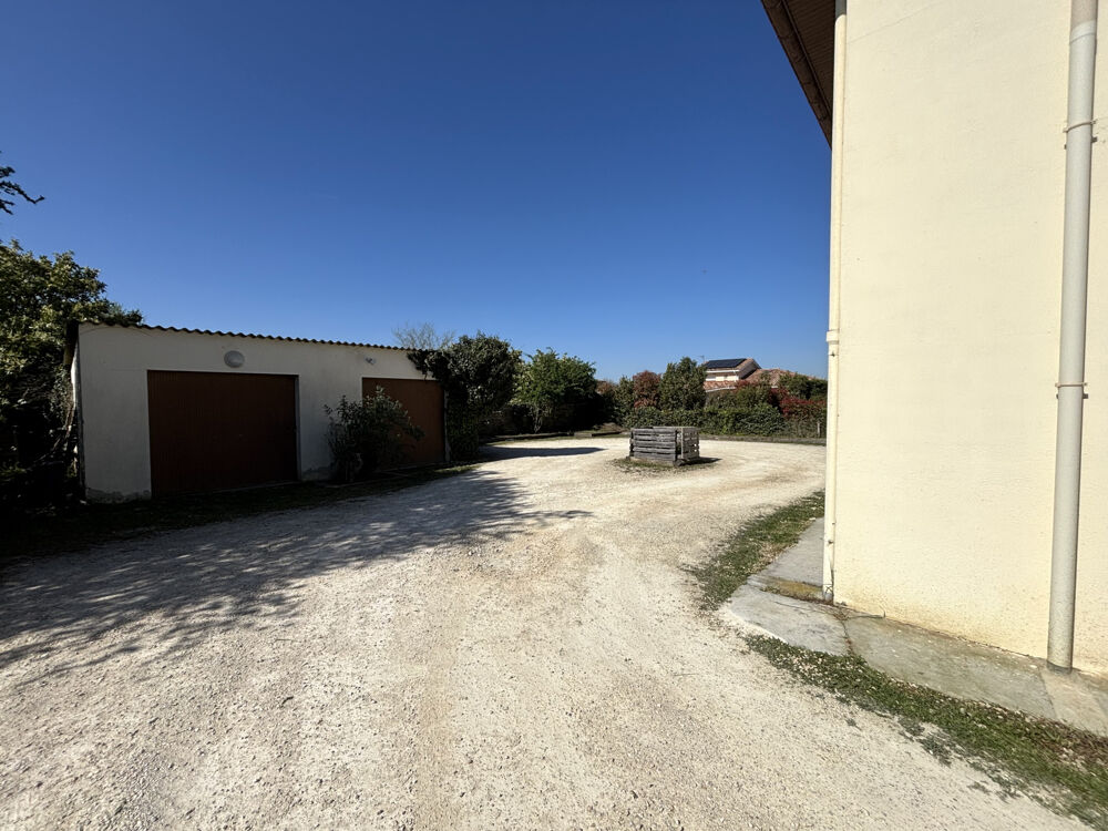 Vente Maison Maison divisée en 2 appartements + terrain constructible   rentabilité potentielle 7,5 % St jory