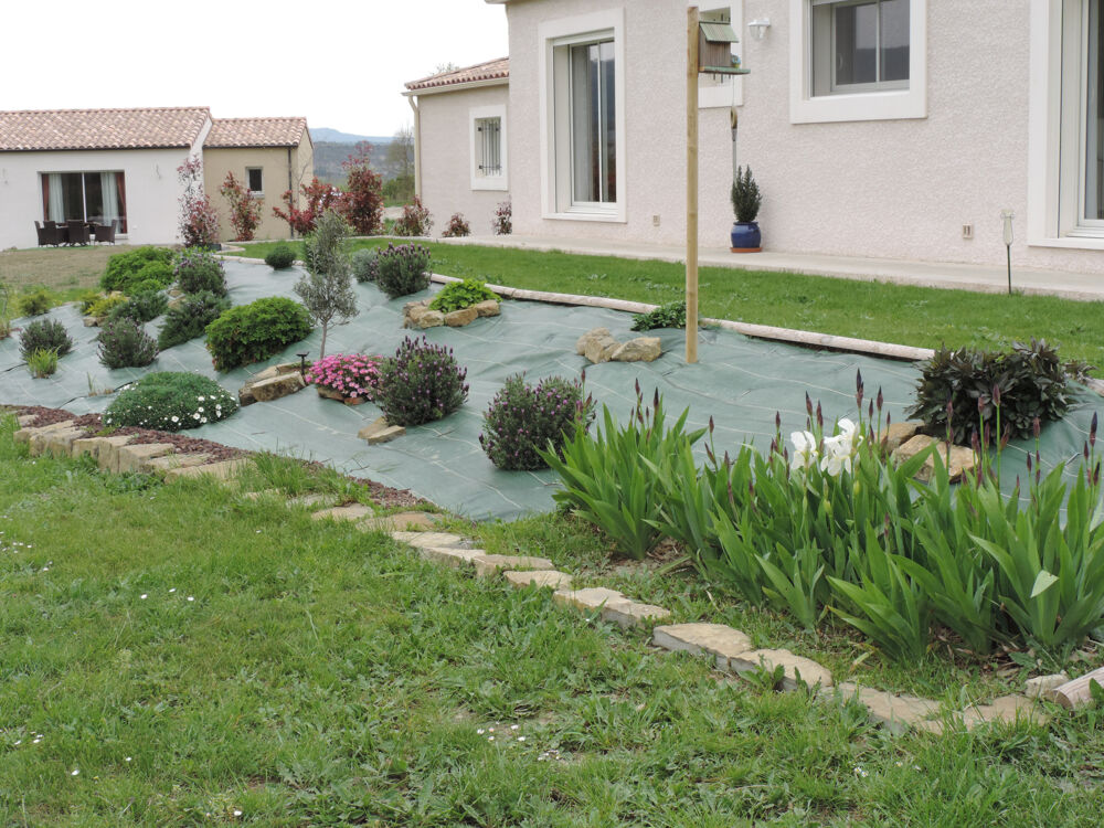 Construction neuve 2 chambres sur grand terrain toutes garanties