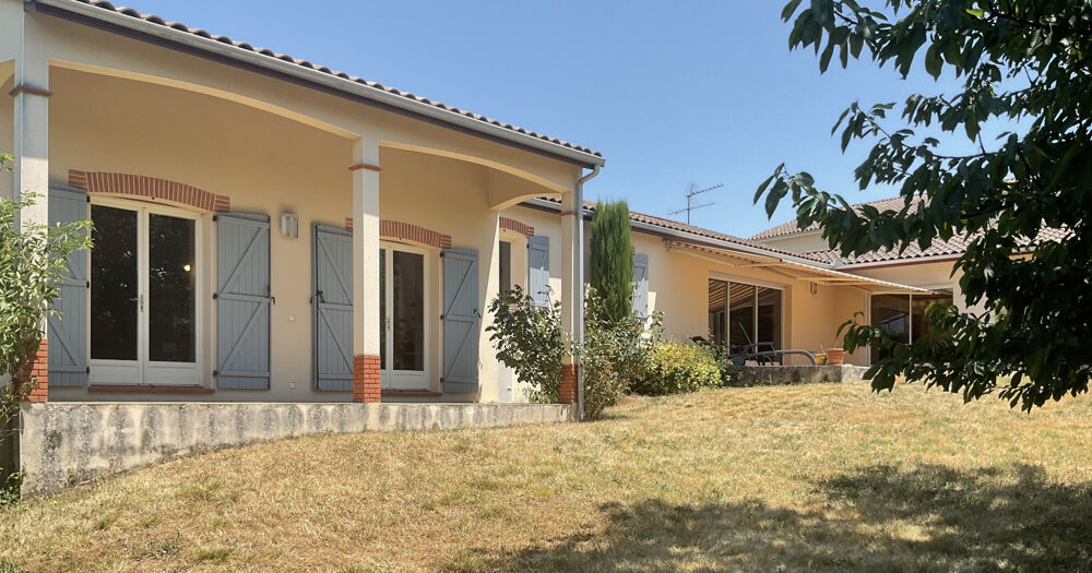 Maison T6 avec garage sur beau terrain de 1300m2