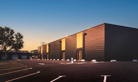   local commercial de 480 m2 divisible 