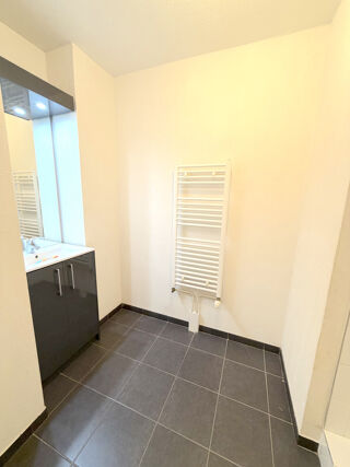  Appartement à louer 2 pièces 40 m²
