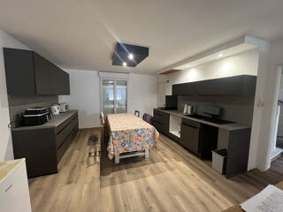  Colocation à louer 5 pièces 140 m²