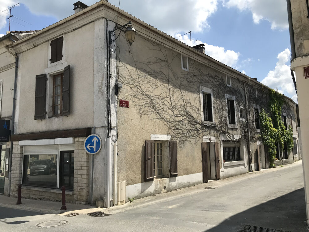 Maison 7 pièces 220 m² · à Mareuil · 220 m² · 71 500 €