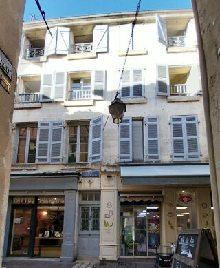 Immeuble � vendre 502 m�