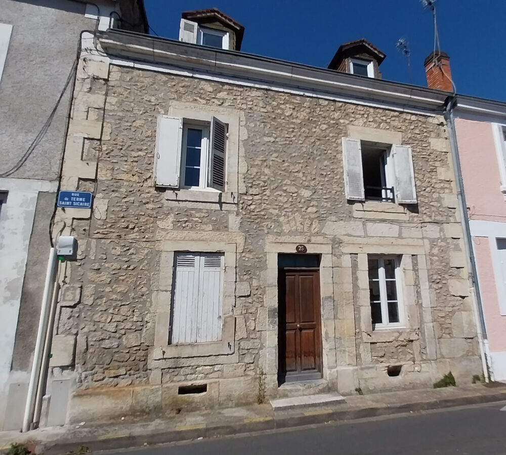 Vente Appartement T3 de 40 m2 RDC et bien placé dans Périgueux. Perigueux