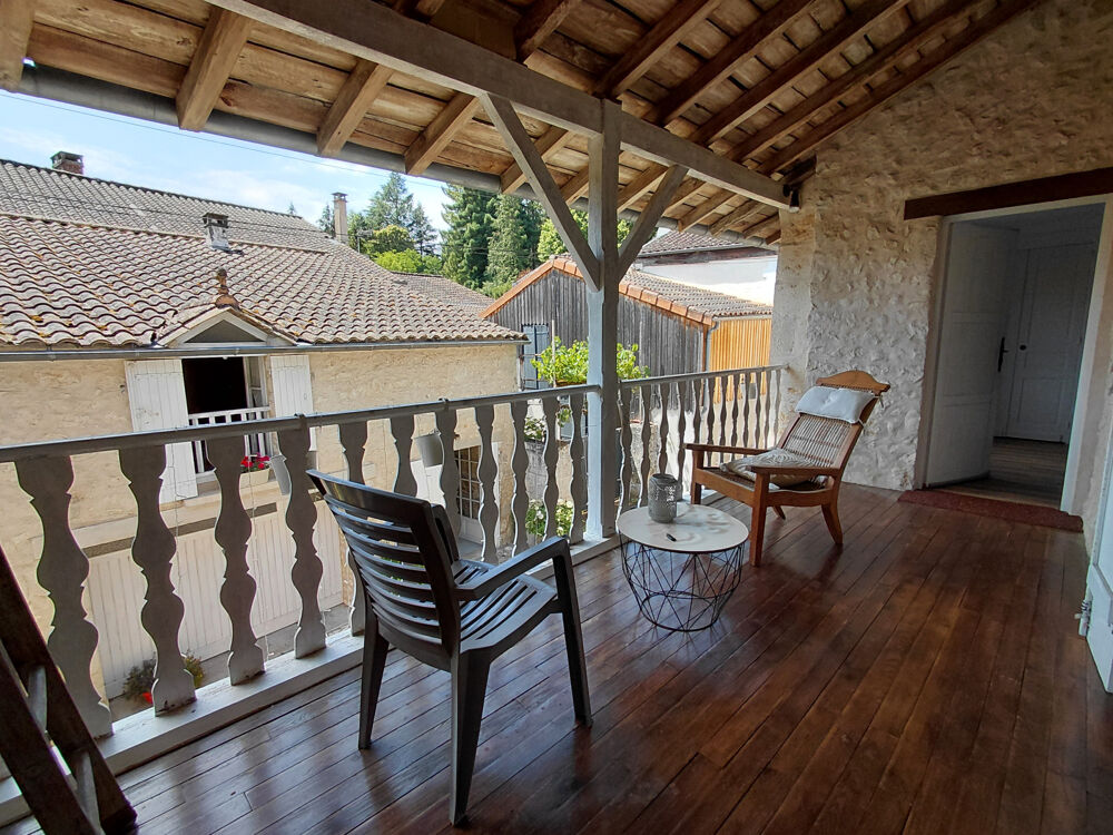 Proche du Château, Maison en pierre à Château l'Evêque