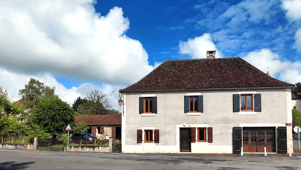 Maison rénovée et spacieuse de 210m2 en centre bourg