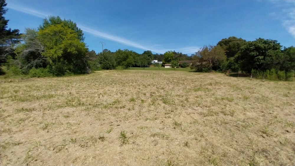 Vente Terrain Terrain 2300m2 avec TAE et fibre sur Château L'Evêque Chateau l eveque